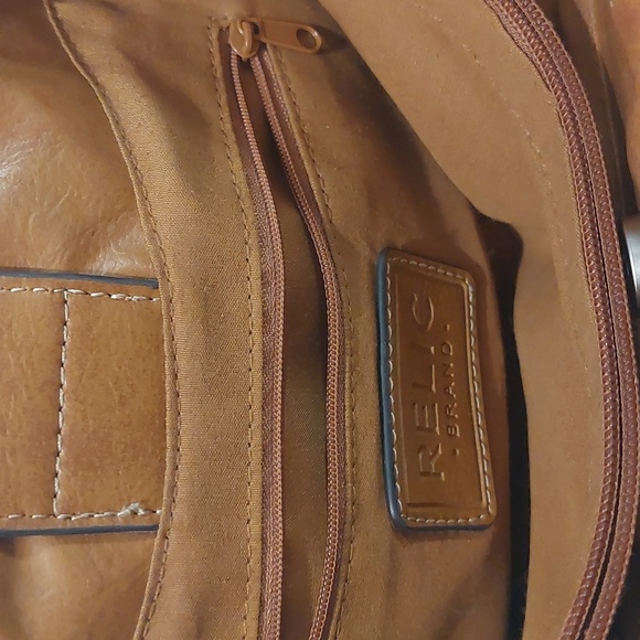 RELIC Satchel Bag w/ Oval Wooden Handle & Detachable Crossbody Strap - Picture 5 of 13